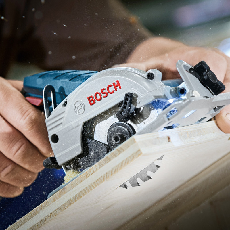 منشار دائري كهربائي BOSCH GKS  - مراجعة Circular Saw Cordless وسعره